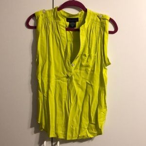 Women’s sleeveless top size S